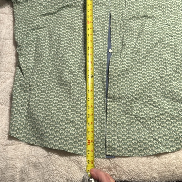 Shaquille O’Neil 3XL button down shirt excellent condition. - Picture 4 of 4